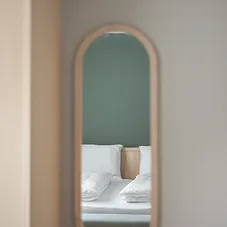 Apartment 8